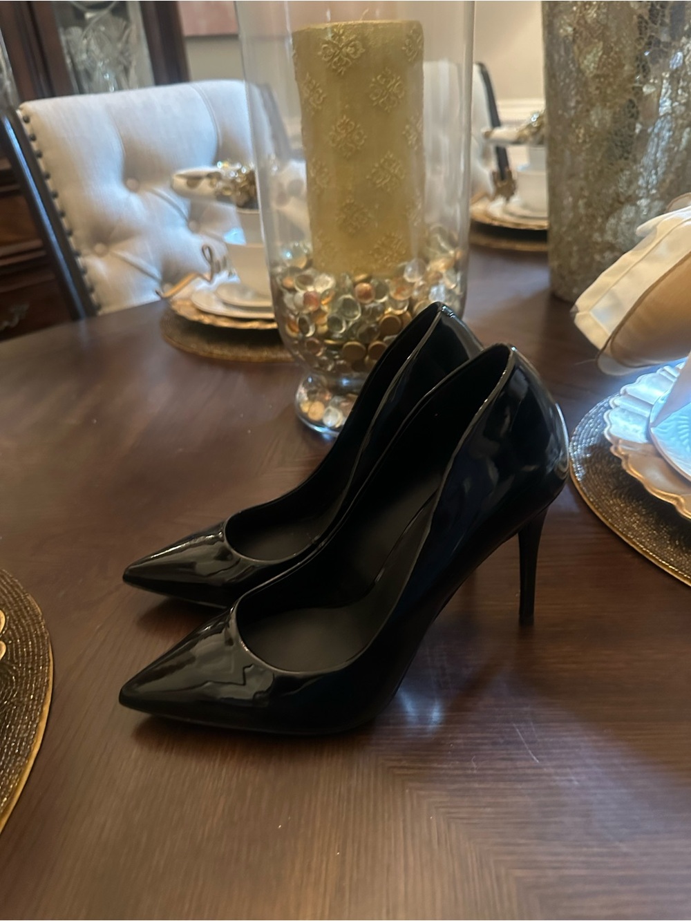 Slightly worn Size 8 Aldo Black Patent Pointed-Toe Stiletto Pumps - Women
